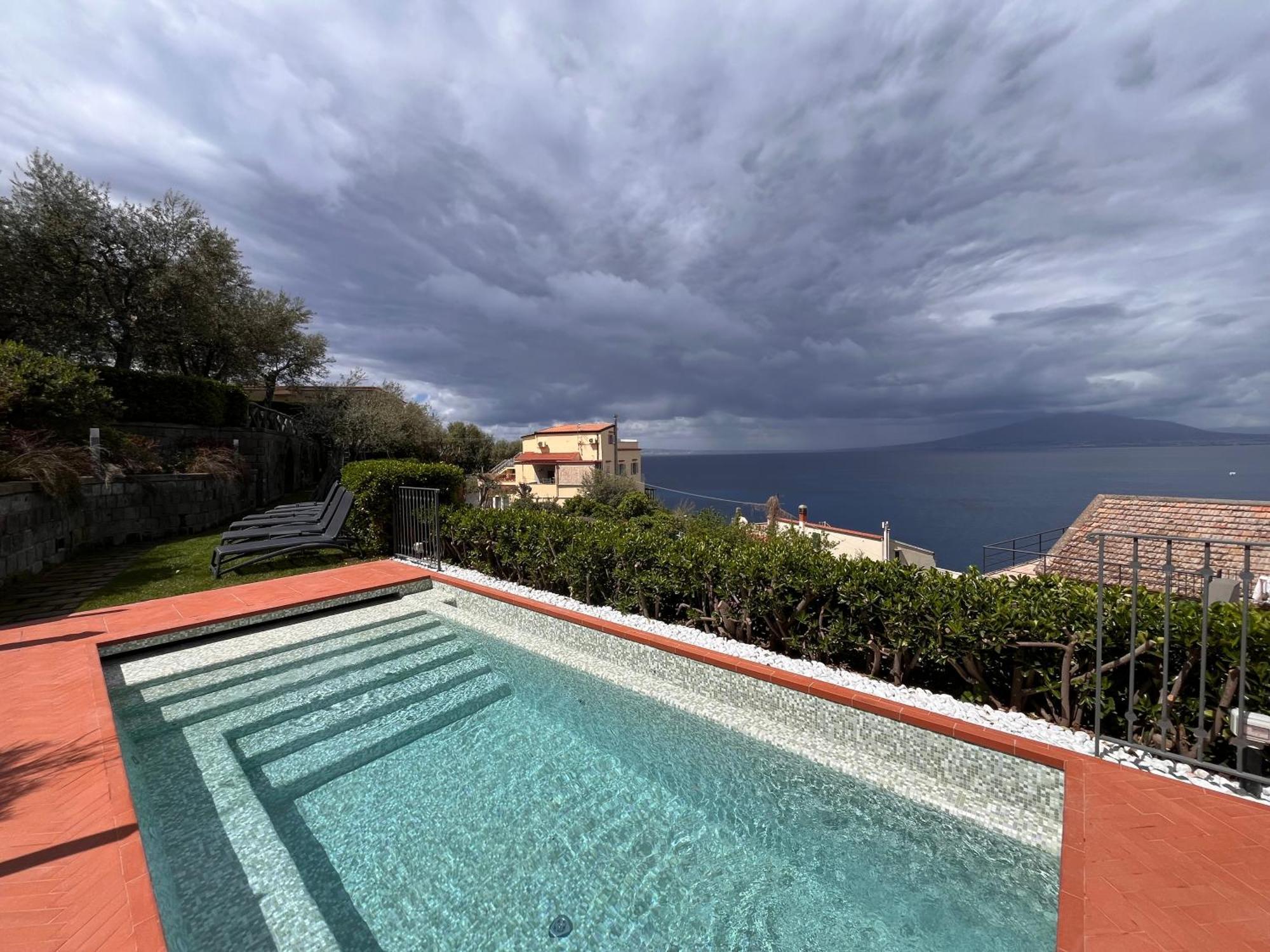 Sorrento & Else Hotel Bagian luar foto